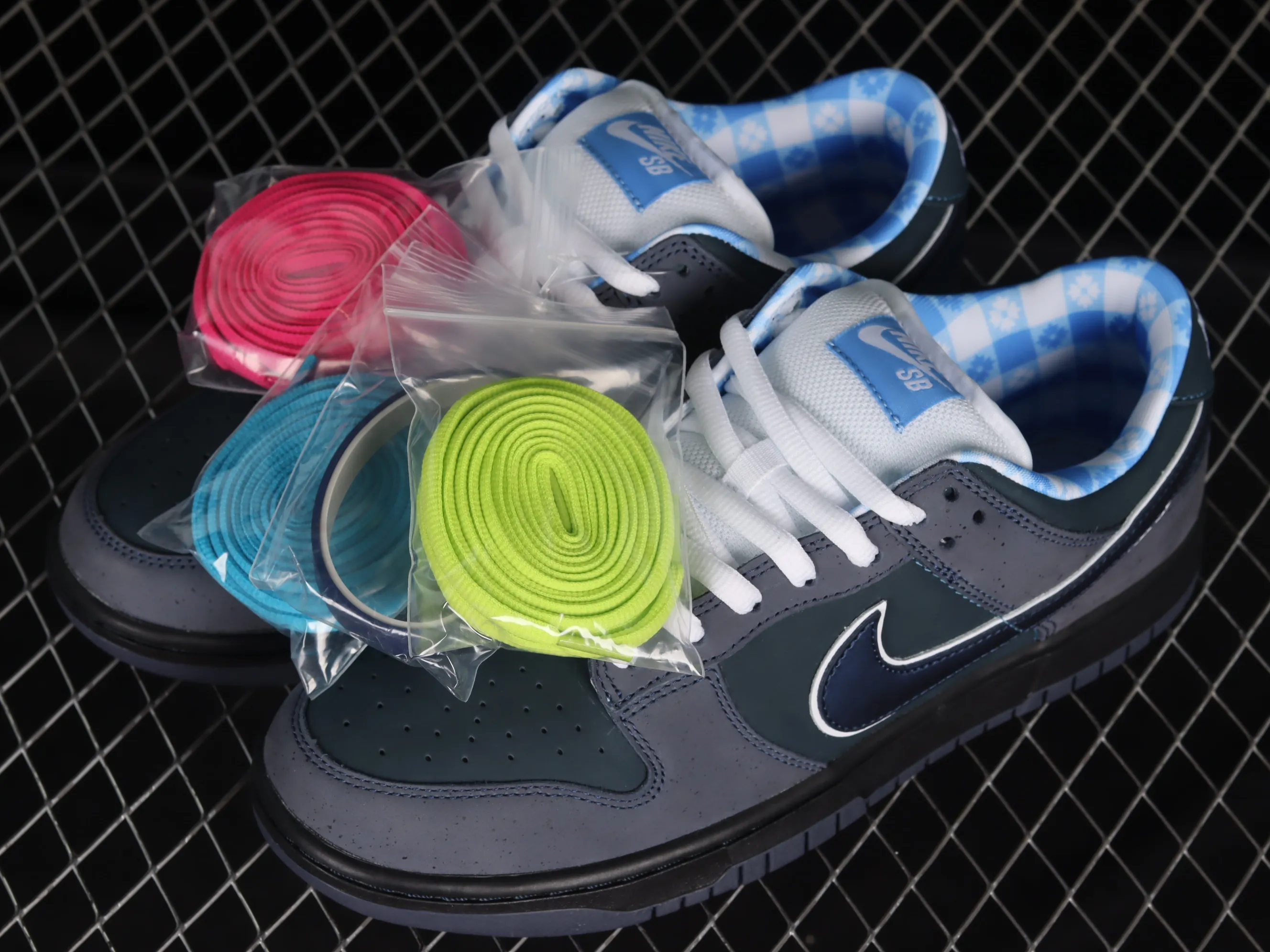 All categories Nk SB Dunk Series Nk SB Dunk Low low-top sneakers pure original version Concepts x Nk Dunk Low Pro SB "Blue Lobster" full-layer blue lobster SB low-top sports and leisure sneakers 313170-342